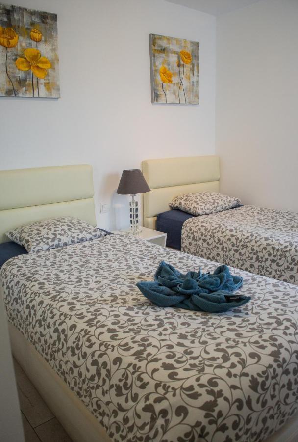 Los Gracioseros Puerto Del Carmen Luxury Extérieur photo